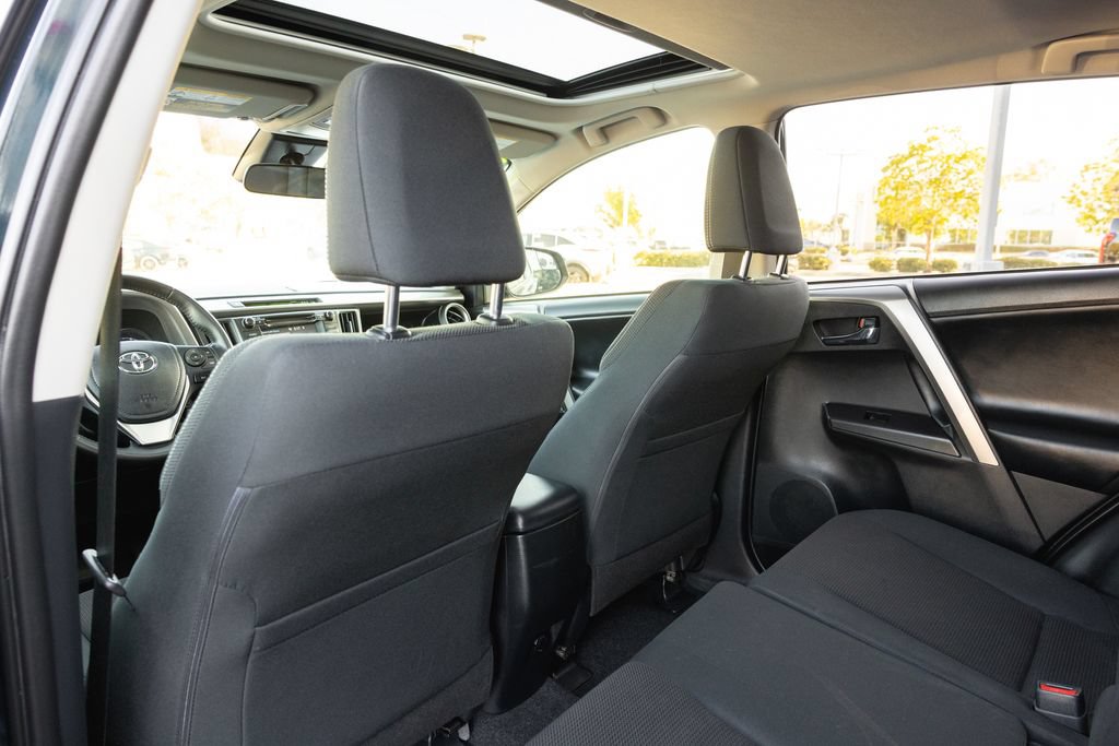 Used 2018 Toyota RAV4 XLE w/ All Weather Liner Package FWD image 26