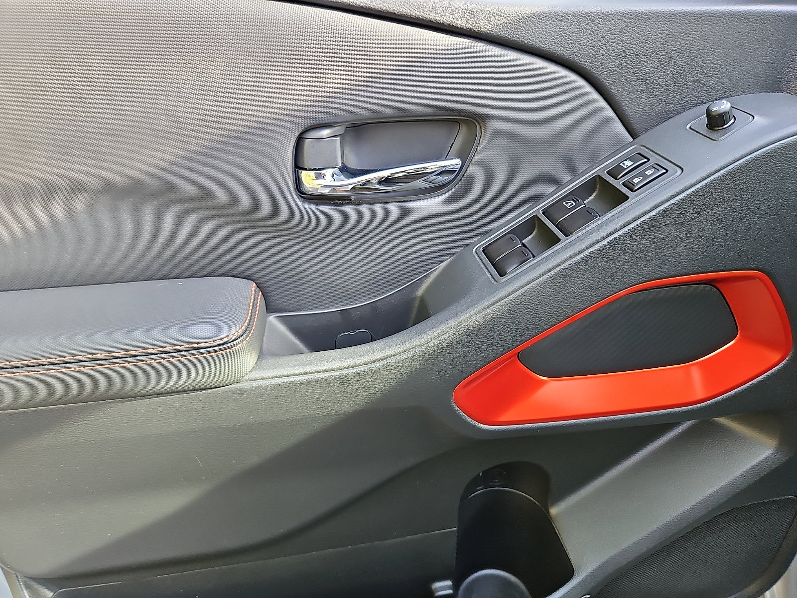 Certified 2024 Nissan Frontier PRO-4X w/ Pro Convenience Package image 12