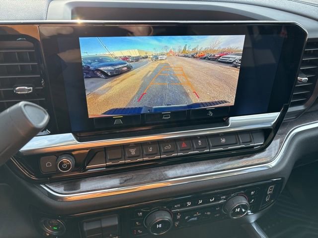 Used 2025 Chevrolet Silverado 3500 LTZ w/ LTZ Convenience Package image 16