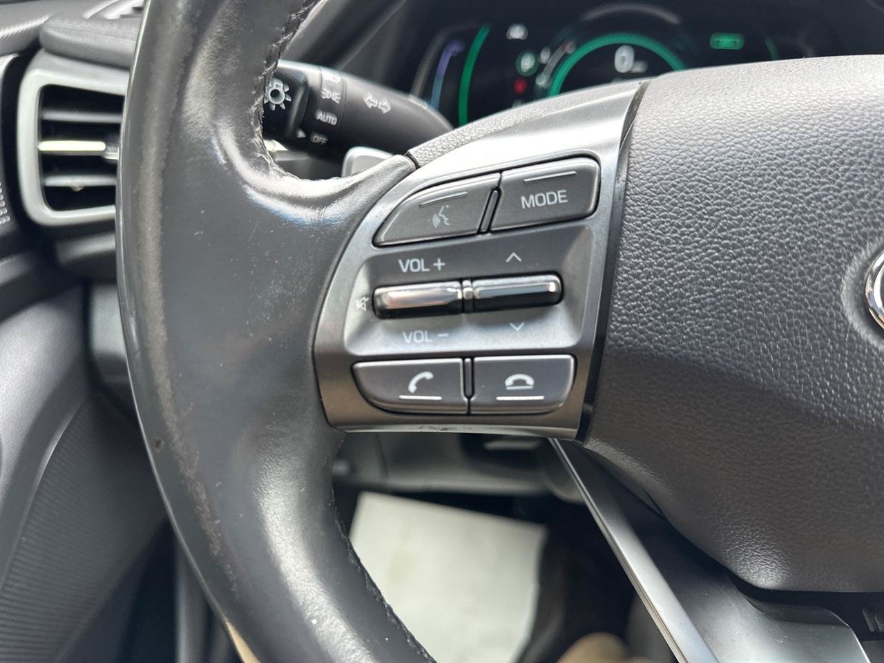 Used 2021 Hyundai Ioniq SEL FWD image 23
