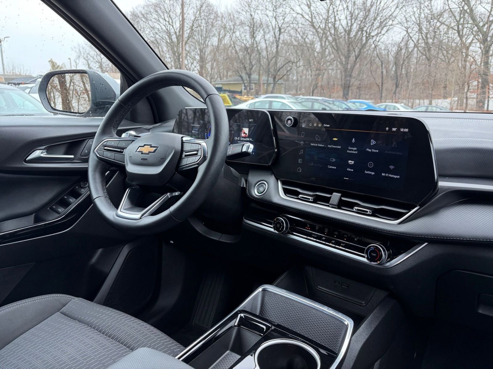 Used 2025 Chevrolet Equinox LT FWD image 34