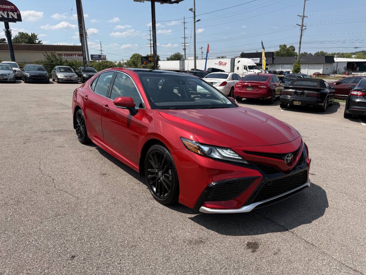 Used 2023 Toyota Camry XSE w/ Navigation Package FWD image 4