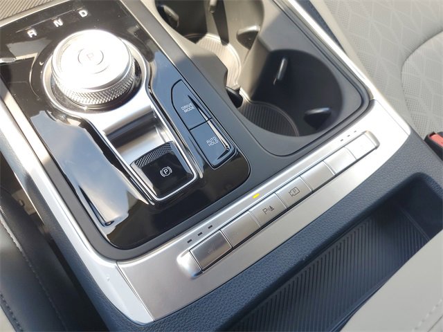 New 2026 Kia Carnival EX image 27