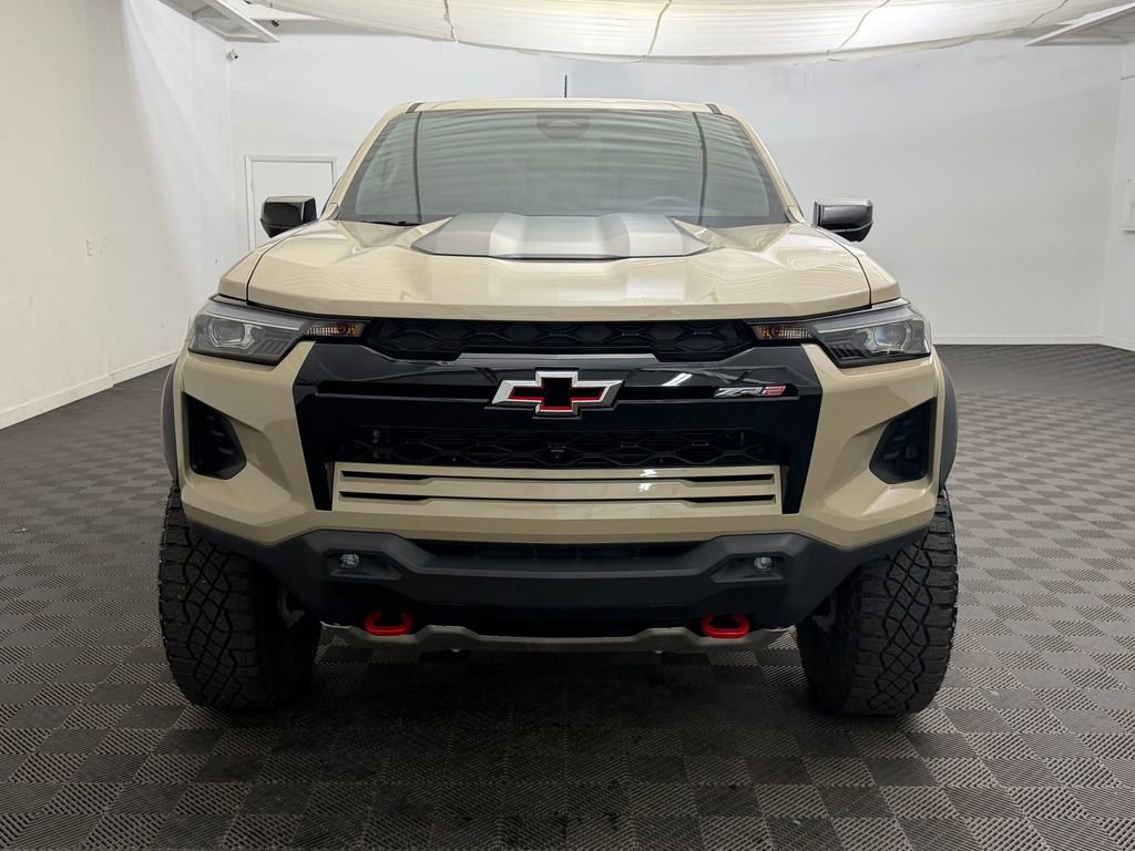 Used 2024 Chevrolet Colorado ZR2 w/ ZR2 Convenience Package III AWD/4WD image 6