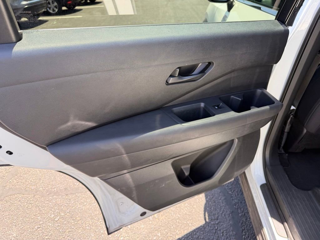 Used 2024 Nissan Pathfinder SV FWD image 11