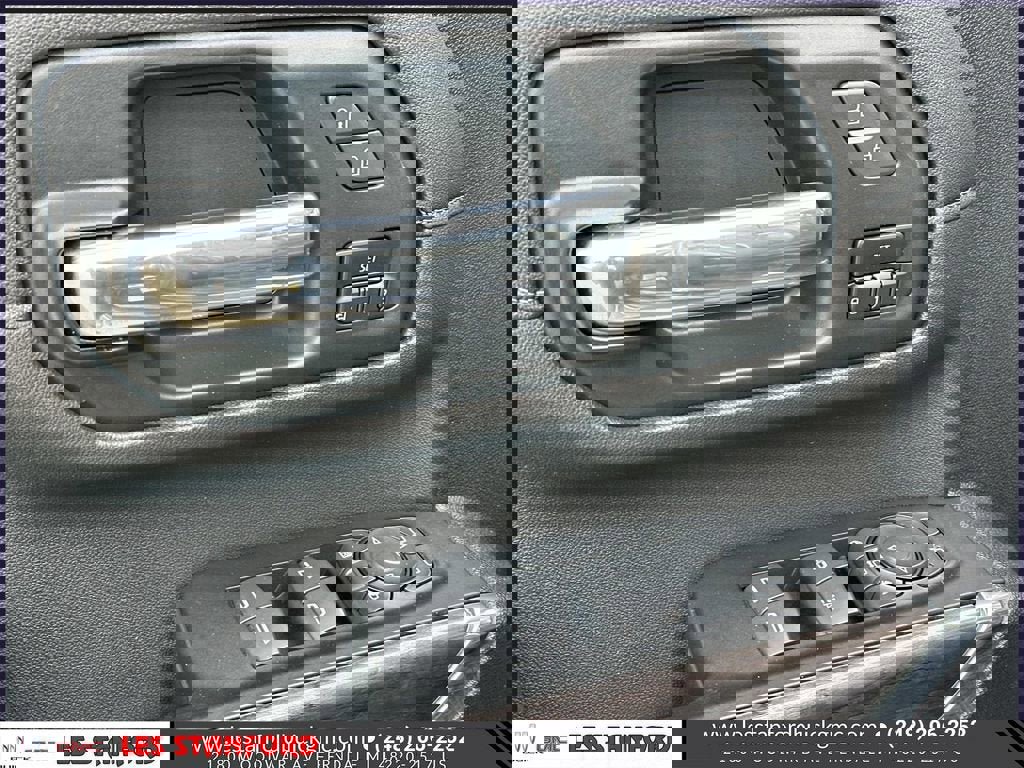 Used 2022 Chevrolet Silverado 2500 LTZ w/ LTZ Premium Package image 17