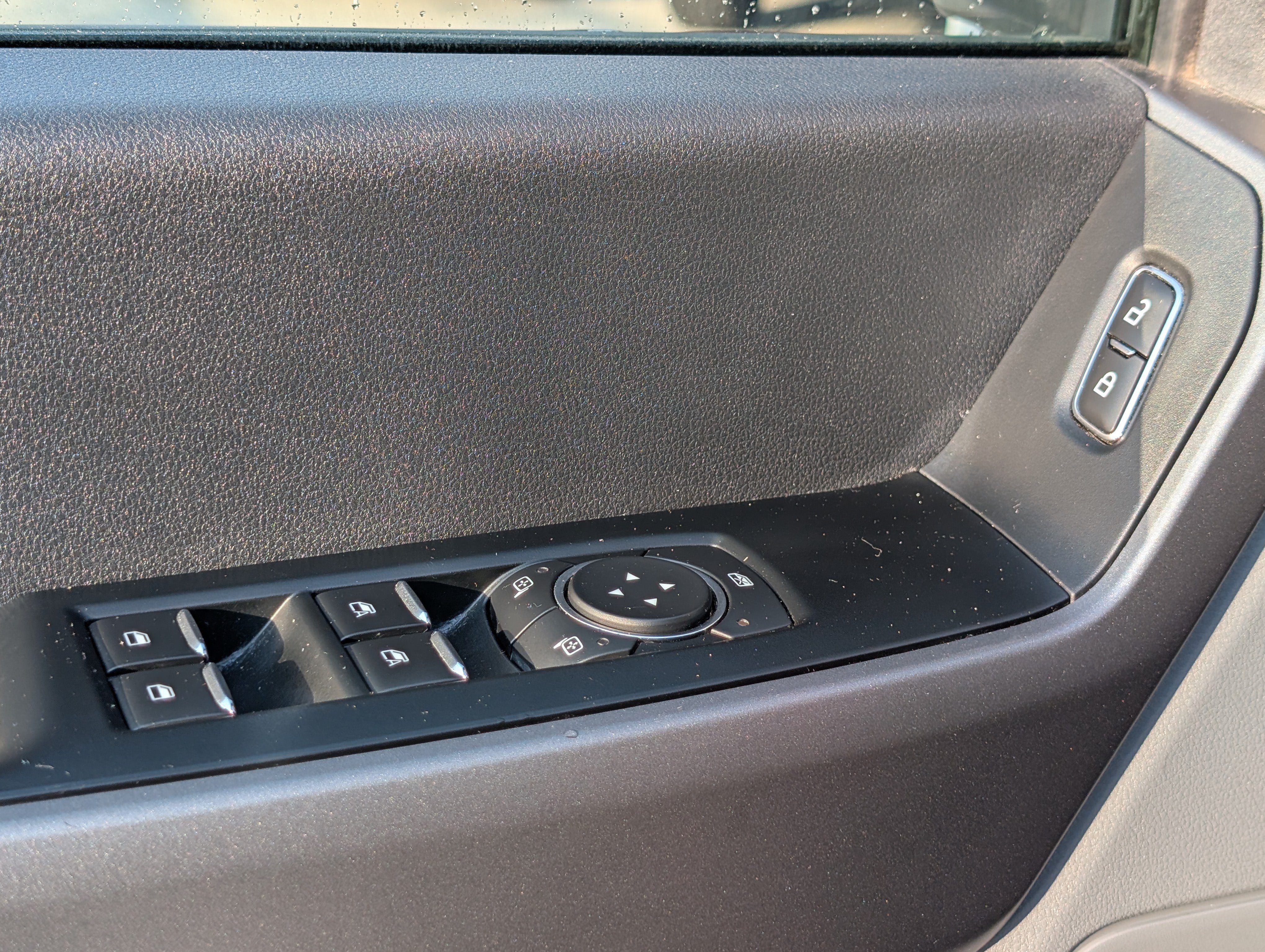 Used 2025 Ford F250 XLT AWD/4WD image 18