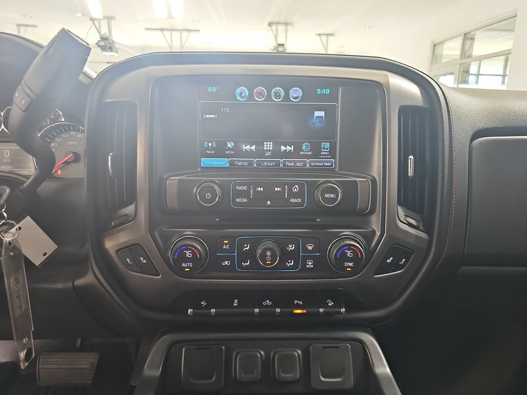 Used 2018 GMC Sierra 2500 SLT w/ All Terrain HD Package AWD/4WD image 25