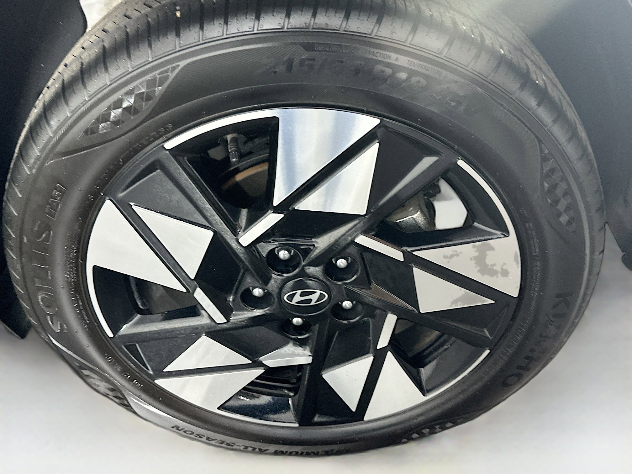 Used 2024 Hyundai Kona SEL image 11