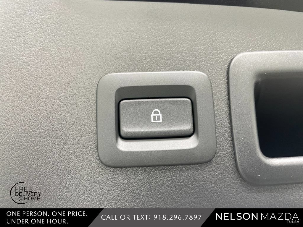 New 2026 MAZDA MAZDA3 2.5 S Hatchback w/ Premium Pkg FWD image 41