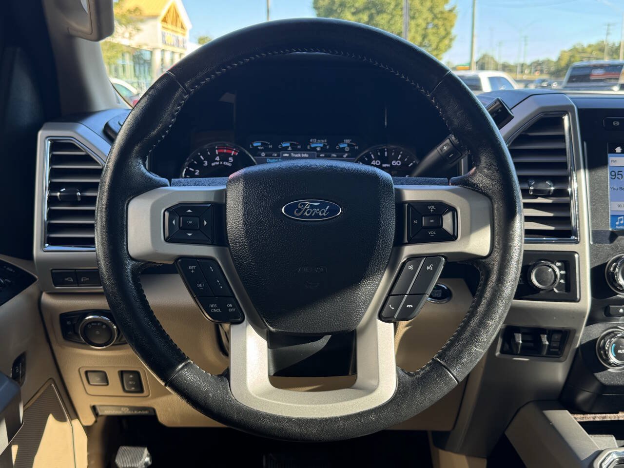 Used 2017 Ford F350 Lariat w/ Lariat Ultimate Package AWD/4WD image 25