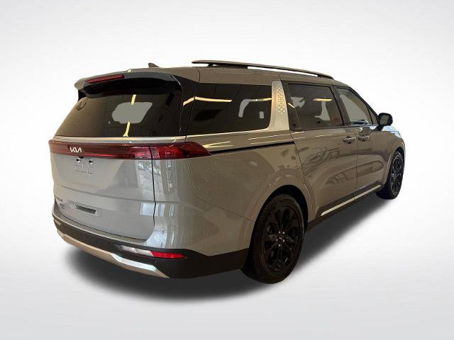 Used 2022 Kia Carnival SX FWD image 3