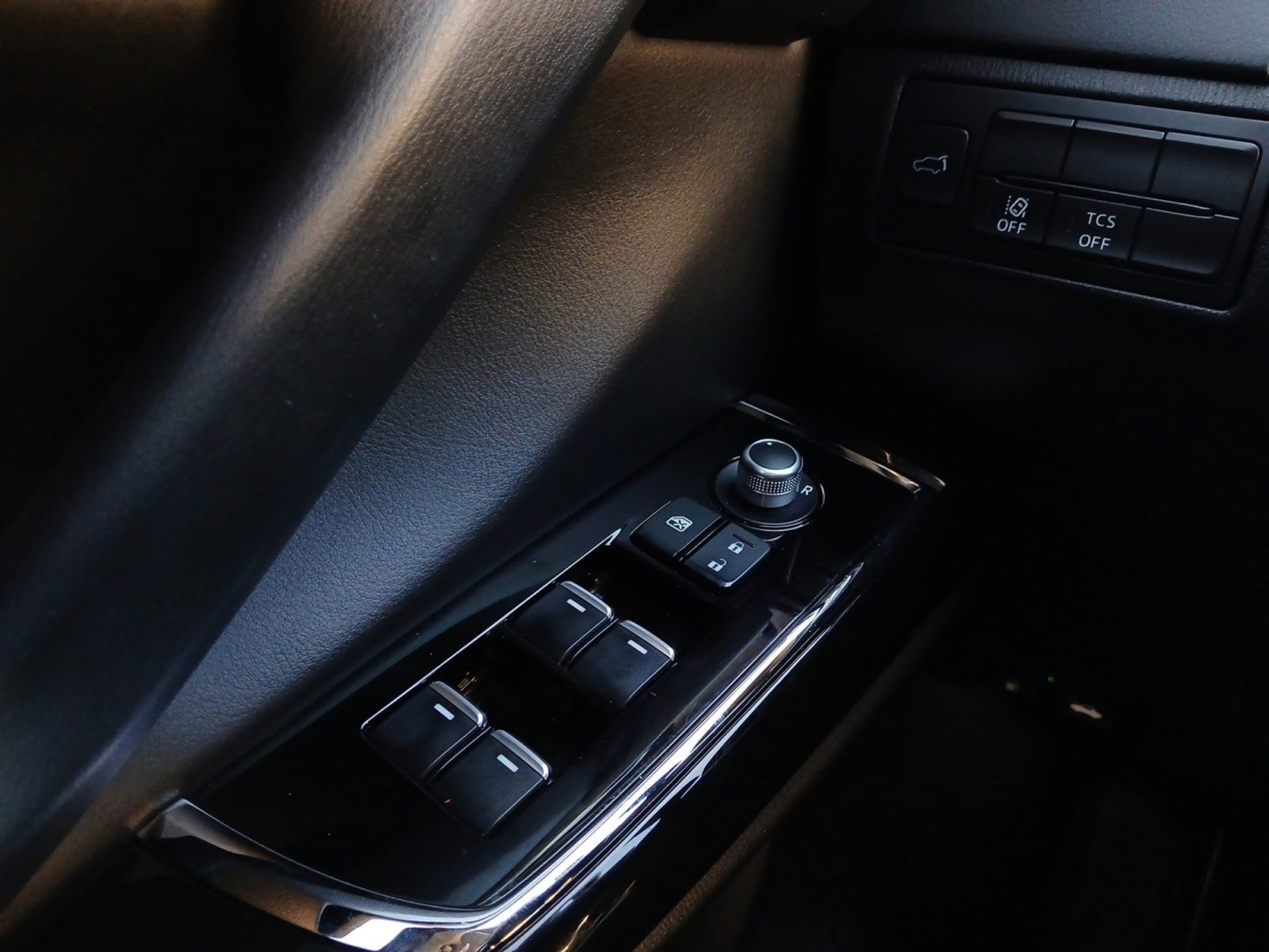 Used 2020 MAZDA CX-9 Touring image 18