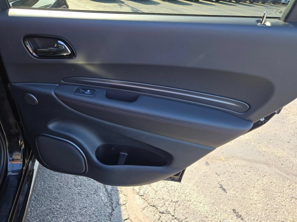 Used 2022 Dodge Durango R/T AWD/4WD image 18