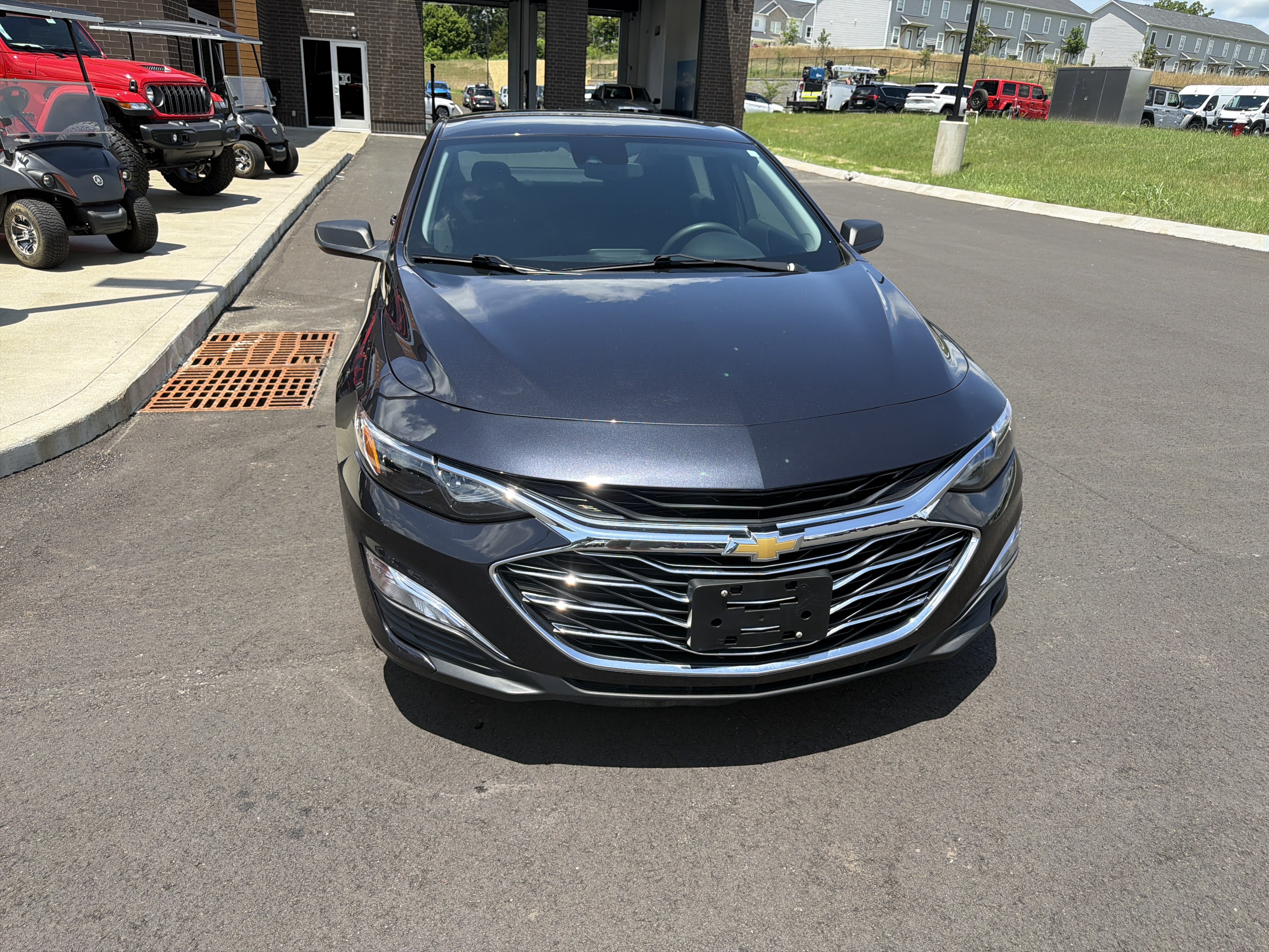 Used 2023 Chevrolet Malibu LS FWD image 4
