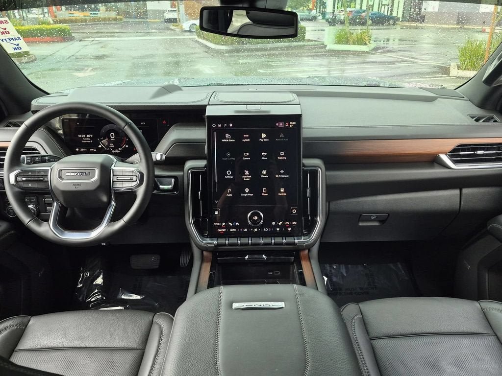 Used 2025 GMC Yukon Denali w/ Sun & Power Step Package AWD/4WD image 24