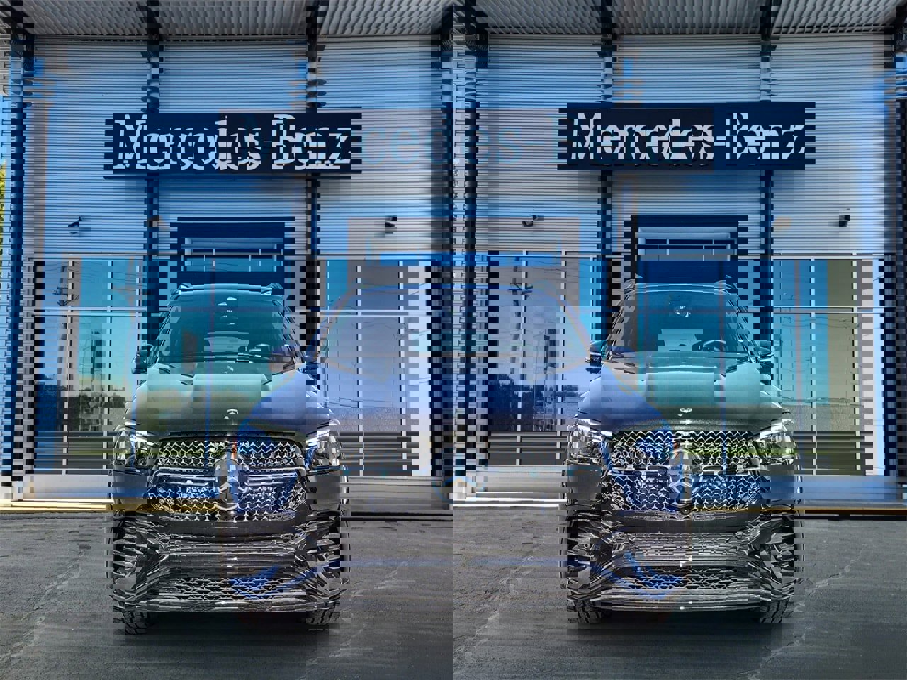 New 2025 Mercedes-Benz GLE 450 4MATIC image 2