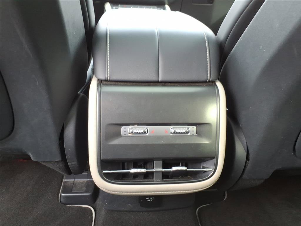 Used 2024 Lincoln Nautilus Premier w/ Equipment Group 102A image 16