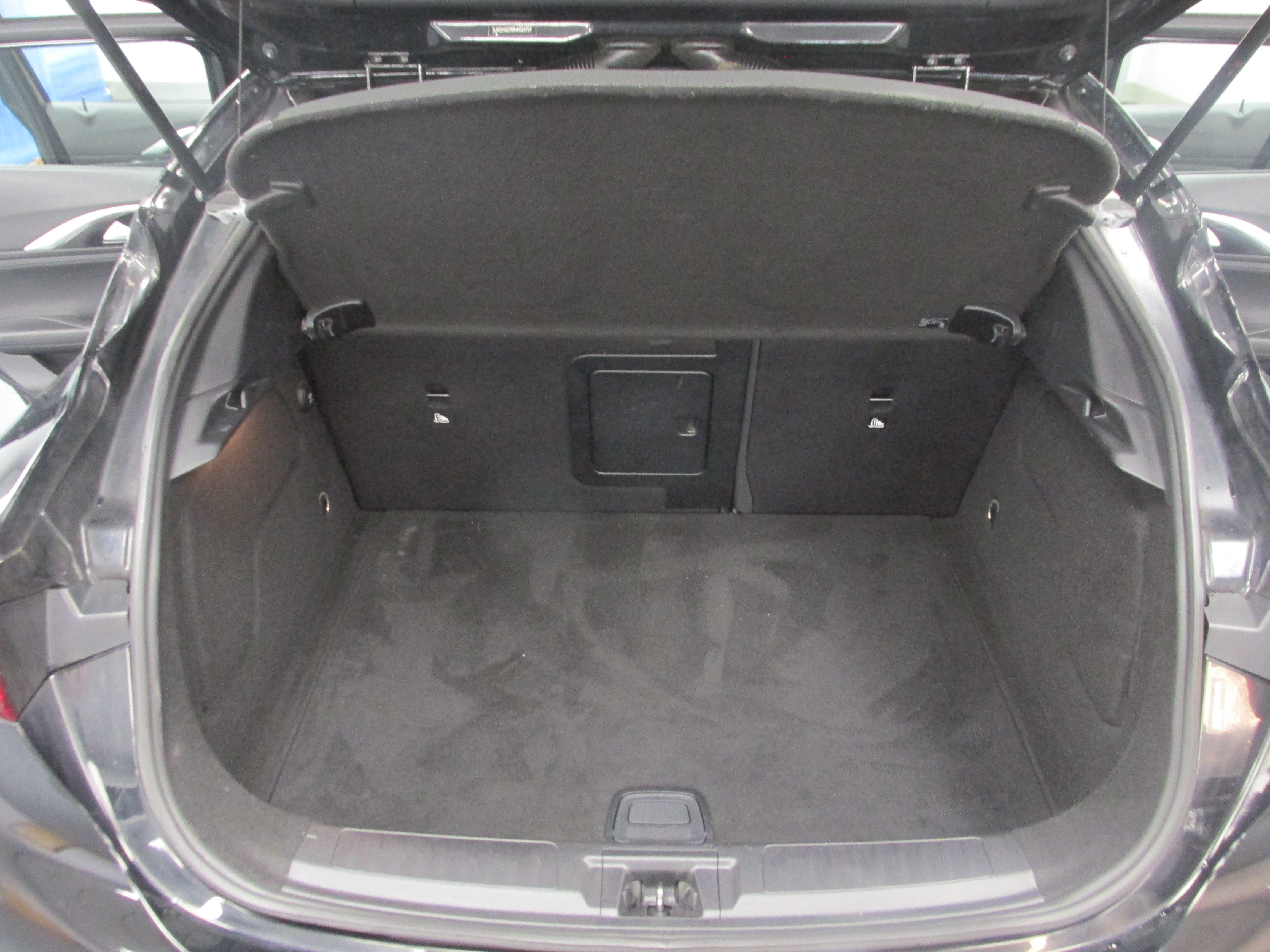 Used 2017 INFINITI QX30 AWD image 23