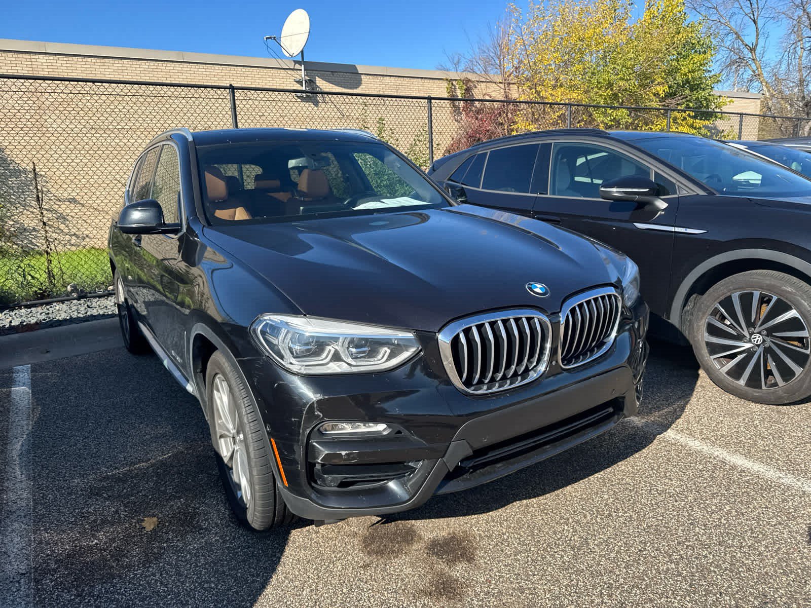 Used 2018 BMW X3 xDrive30i AWD/4WD image 2