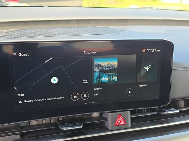 Certified 2025 Kia Carnival SX Prestige FWD image 25