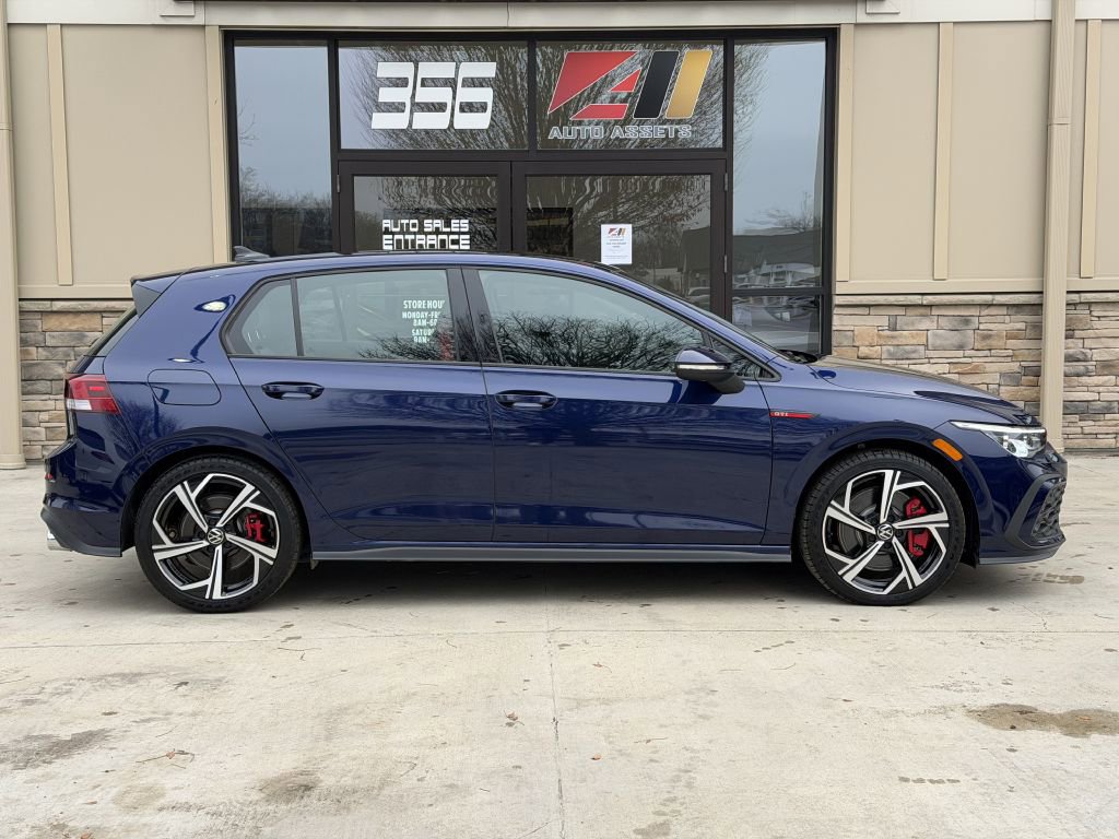 Used 2024 Volkswagen GTI SE w/ SE Leather Seats Package image 2
