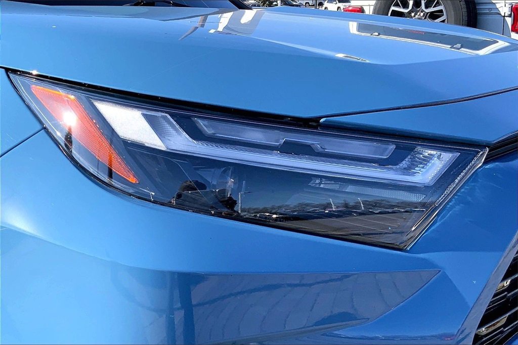 Used 2022 Toyota RAV4 SE image 31