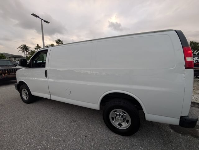 Used 2021 Chevrolet Express 2500 w/ Communications Package RWD image 7