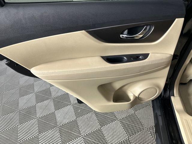 Used 2014 Nissan Rogue SV FWD image 14