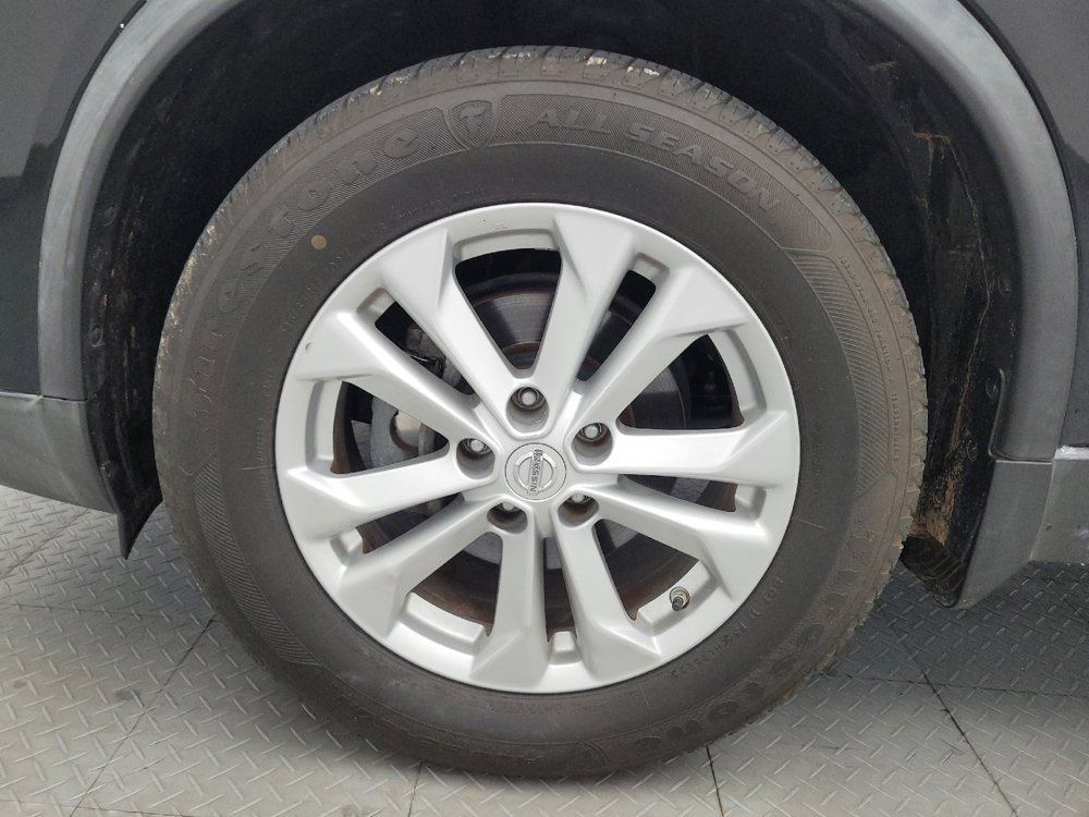 Used 2016 Nissan Rogue SV w/ SV Premium Package FWD image 31