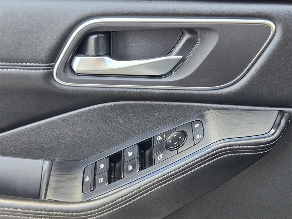 Used 2021 Nissan Rogue SV w/ Premium Package image 29