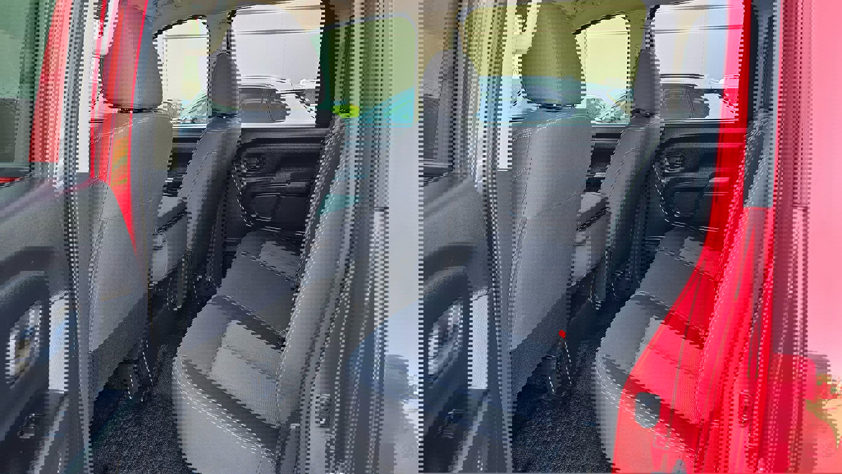 Used 2023 Nissan Titan S w/ S Utility Package image 18