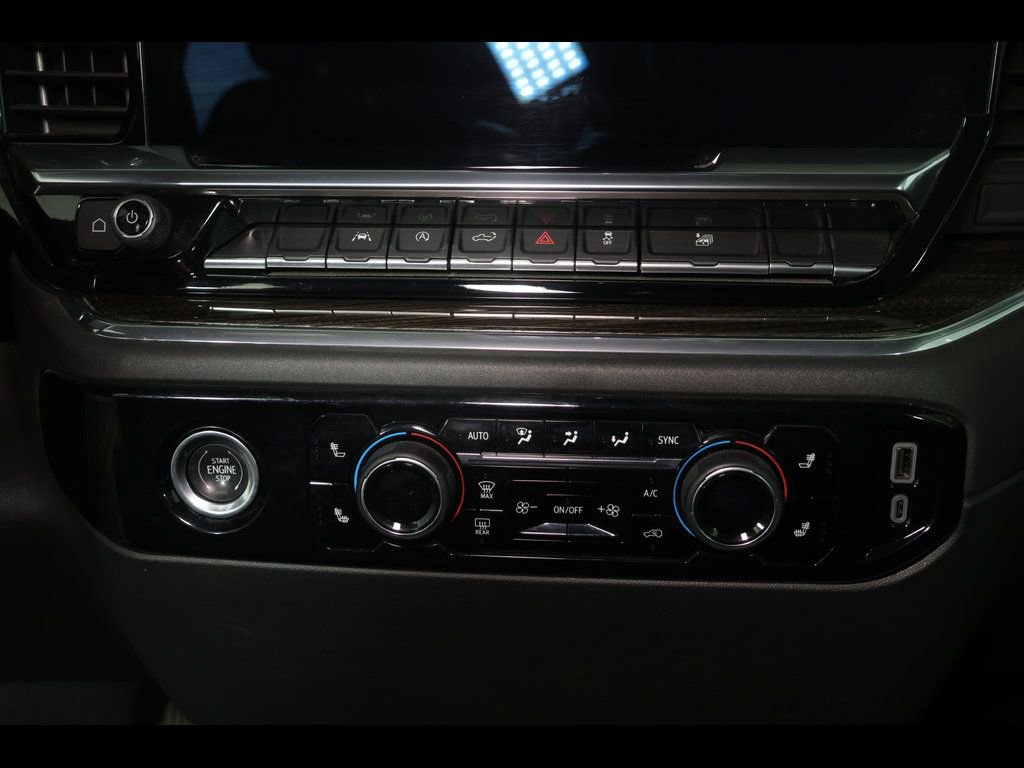 Used 2024 Chevrolet Silverado 1500 LT image 29