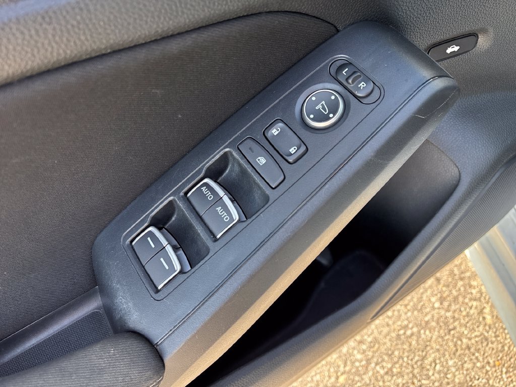 Used 2025 Honda Civic Sport image 14