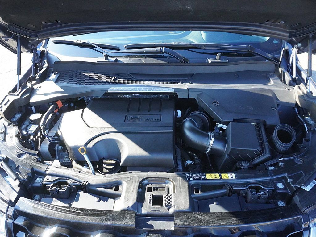 Used 2024 Land Rover Discovery Sport S image 26