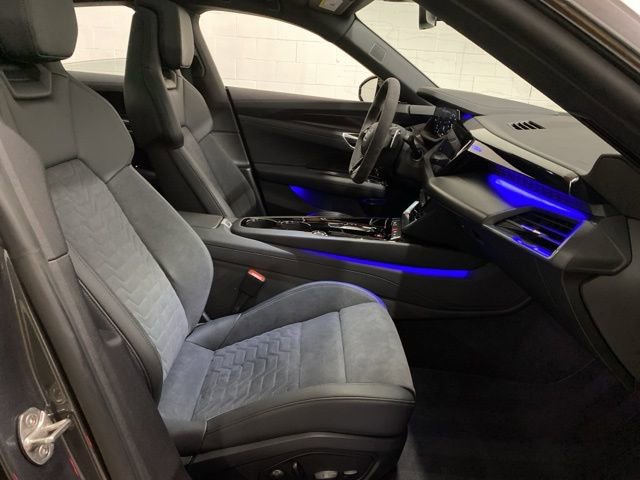 Used 2022 Audi e-tron GT Prestige w/ Prestige Package AWD/4WD image 26