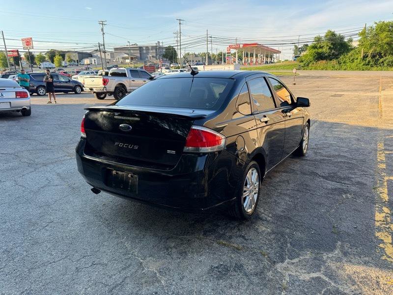 Used 2010 Ford Focus SEL FWD image 5