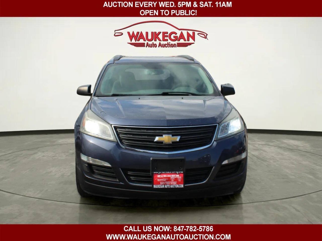 Used 2014 Chevrolet Traverse LS FWD image 2