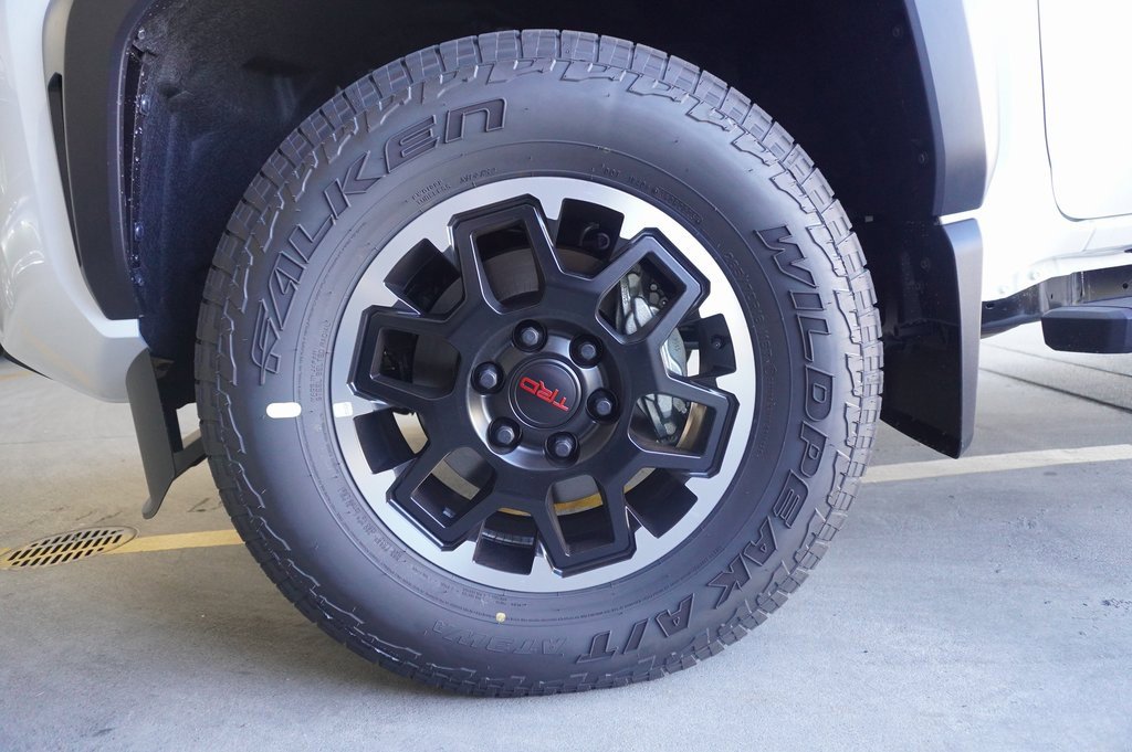 New 2025 Toyota Tacoma TRD Off-Road image 19