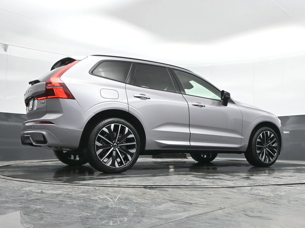 New 2026 Volvo XC60 T8 Ultra w/ Protection Package Premier AWD/4WD image 38