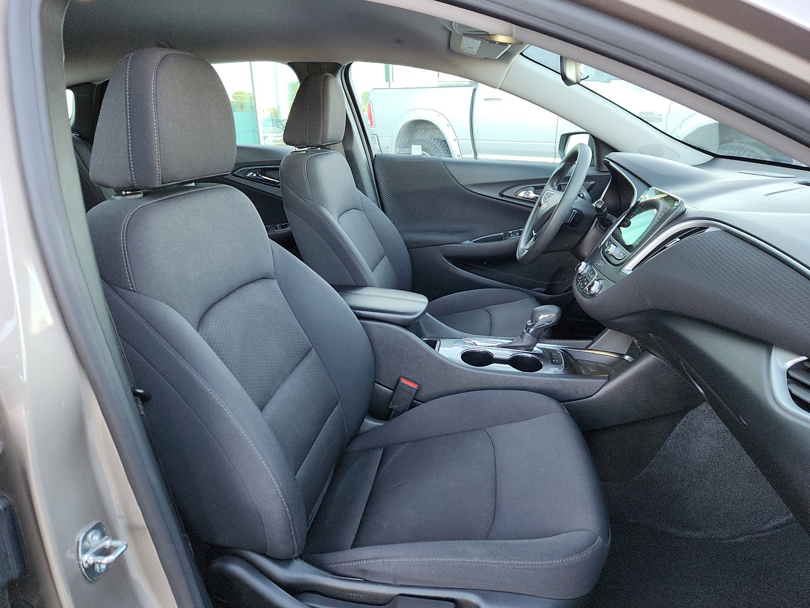 Used 2024 Chevrolet Malibu LT image 15