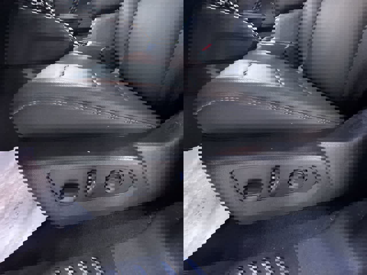 Used 2024 Chevrolet Colorado LT w/ LT Convenience Package III image 13