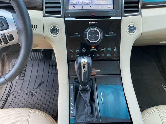 Used 2017 Ford Taurus Limited FWD image 12