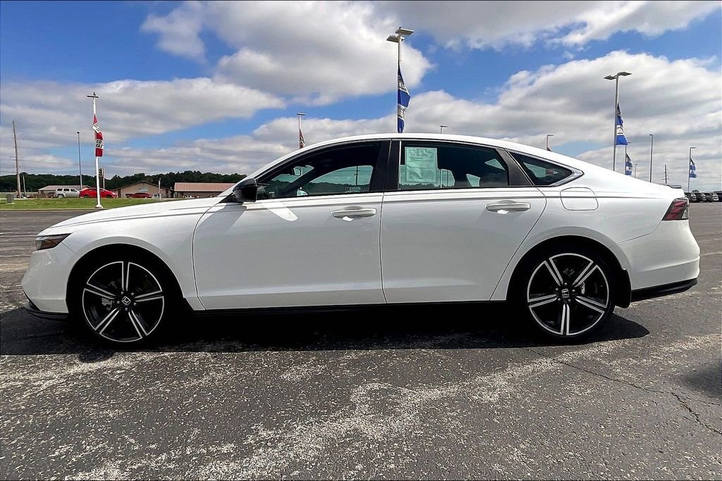 Certified 2023 Honda Accord Sport image 3