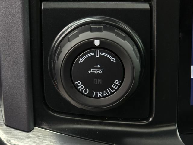 Used 2023 Ford F150 Lariat w/ Trailer Tow Package AWD/4WD image 23