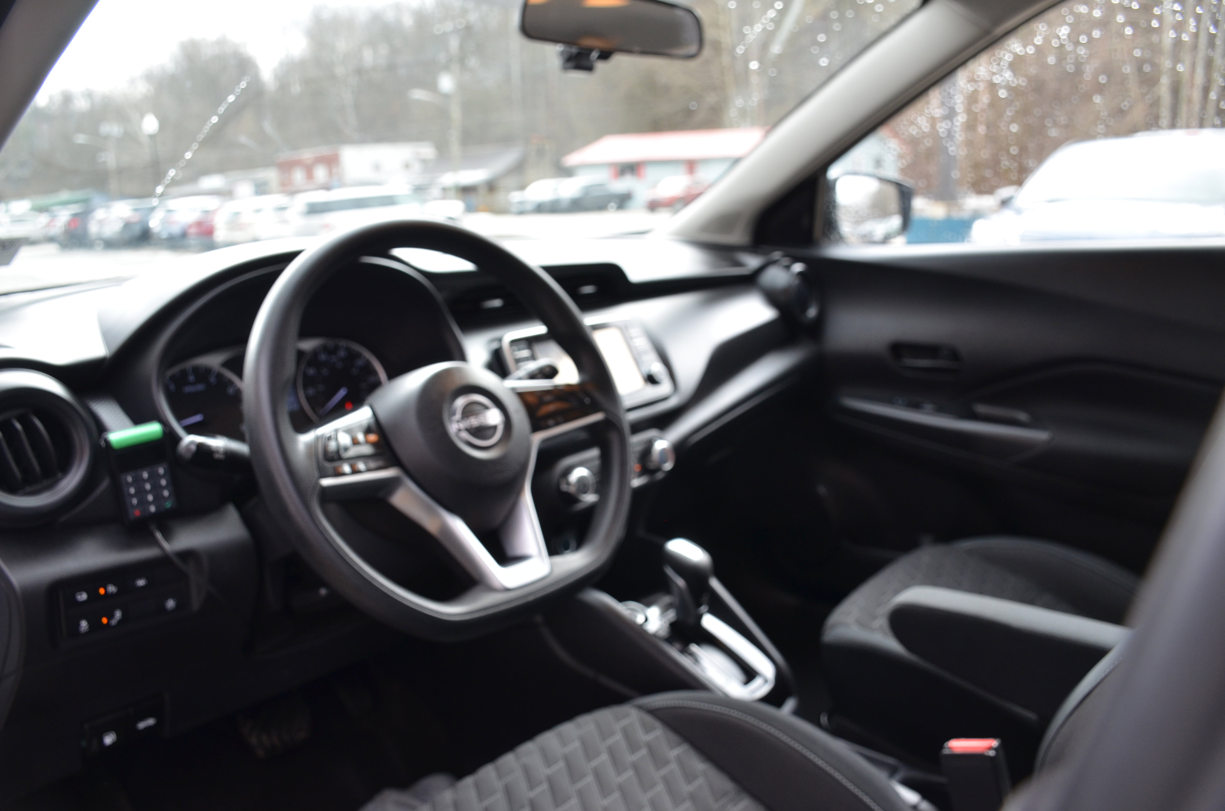 Used 2022 Nissan Kicks S image 13