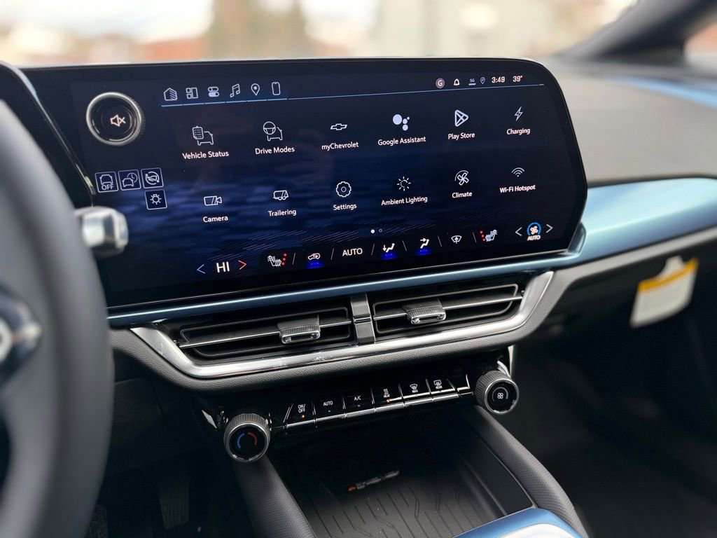 New 2026 Chevrolet Equinox EV LT AWD/4WD image 17
