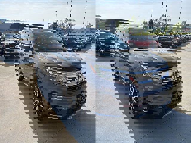 Used 2021 Honda Pilot Touring image 1