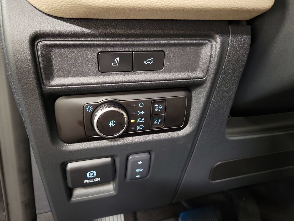 Used 2023 Ford Expedition Max Limited AWD/4WD image 25