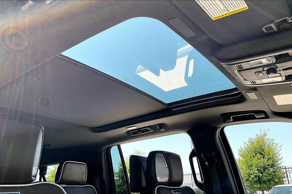 Used 2025 GMC Yukon XL Denali Ultimate AWD/4WD image 18